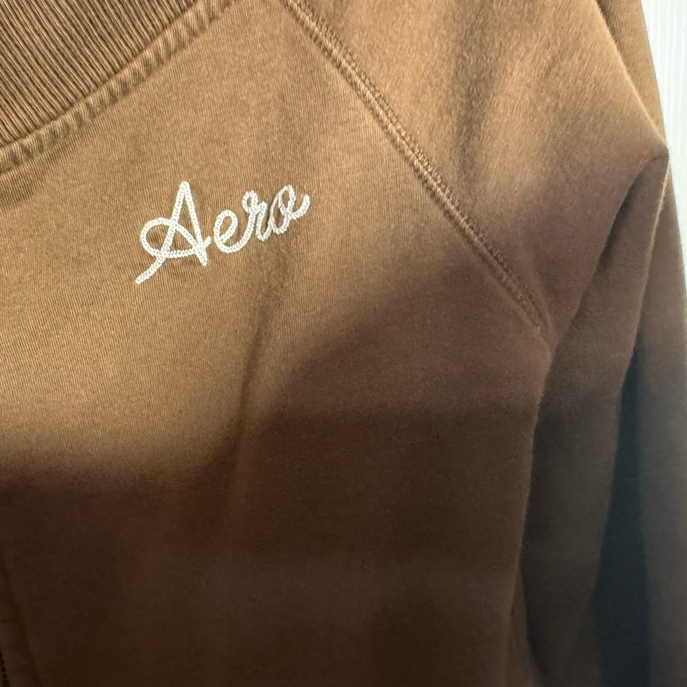 *Wide Neck, Off the Shoulder? Aeropostale Brown Women's Zip-Up Sweatshirt - Picture 3 of 7
